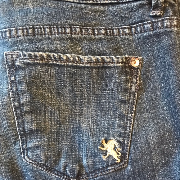 Express jean shorts - Picture 2 of 2
